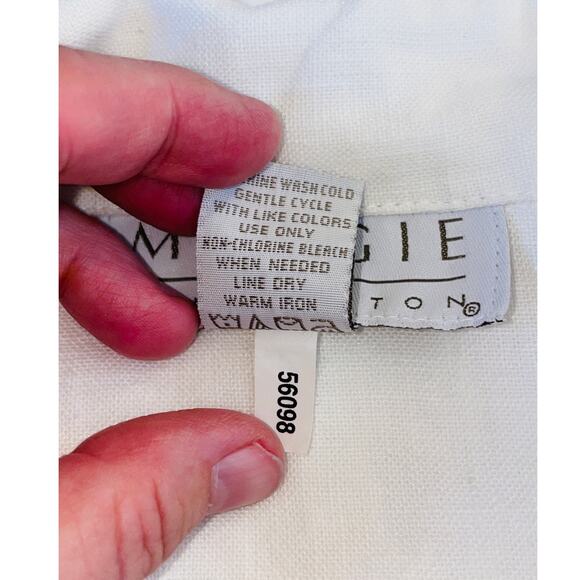 Maggie McNaughton Floral Embroidered 100% Linen Top‎ - Women's Size 1X - Picture 7 of 7